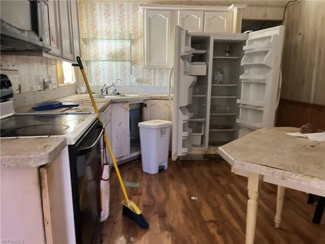 9034  Arbor  DR, North Fort Myers, FL 33903