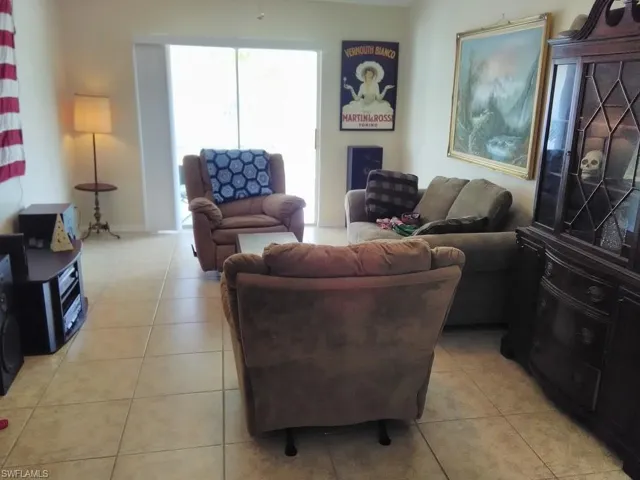 2410 Ne 6th St, Cape Coral, Florida 33909