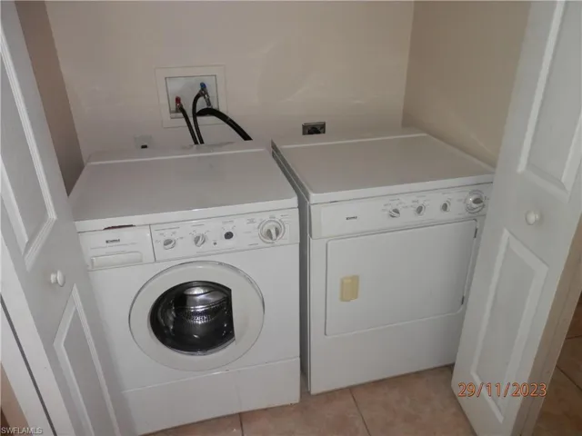 2410 Ne 6th St, Cape Coral, Florida 33909