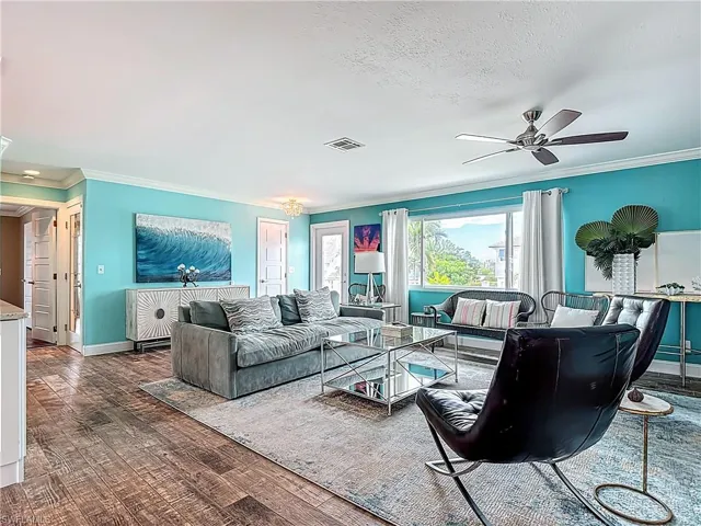 Open Great  room entertaining area