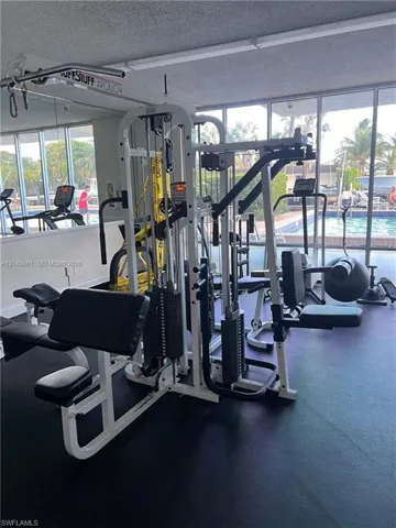 2350 Ne 135th St 209, North Miami, Florida 33181