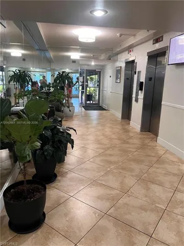 2350 Ne 135th St 209, North Miami, Florida 33181