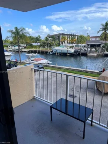2350 Ne 135th St 209, North Miami, Florida 33181