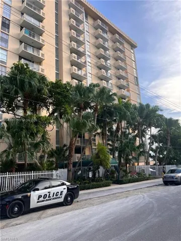 2350 Ne 135th St 209, North Miami, Florida 33181