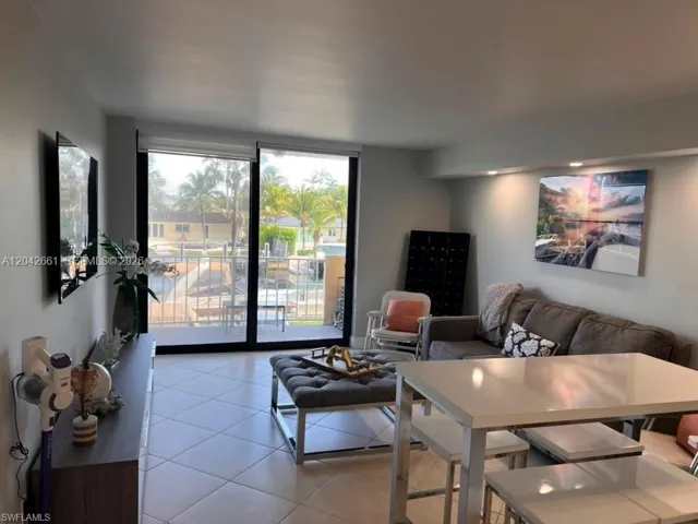 2350 Ne 135th St 209, North Miami, Florida 33181