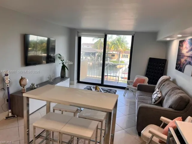 2350 Ne 135th St 209, North Miami, Florida 33181
