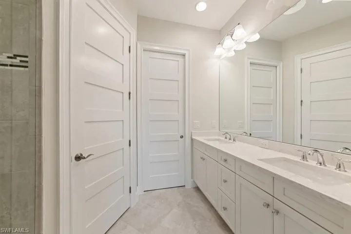 8819 Yucatan Ct, Naples Fl 34112