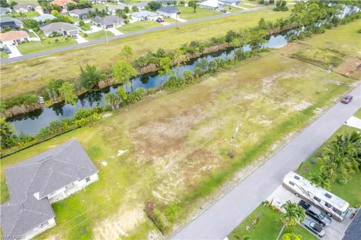 2213 Ne 33rd Ter, Cape Coral, Florida 33909