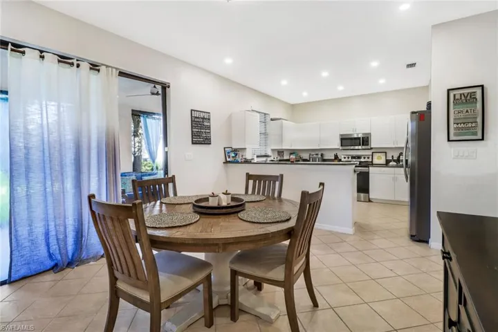 14909  Summit Place  CIR, Naples, FL 34119