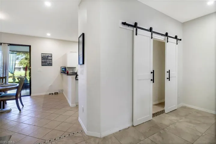14909  Summit Place  CIR, Naples, FL 34119