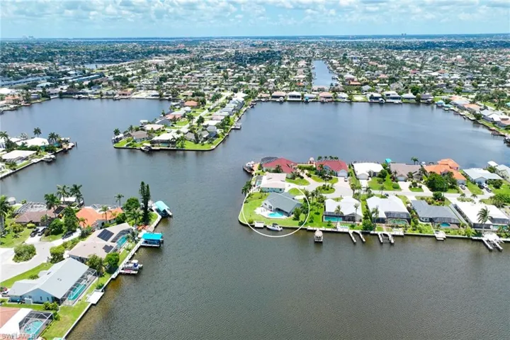 5004 Sw 5th Pl, Cape Coral, Florida 33914