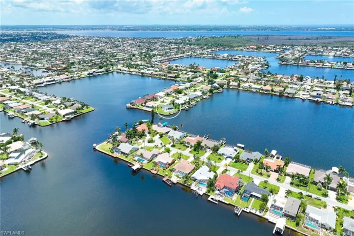 5004 Sw 5th Pl, Cape Coral, Florida 33914