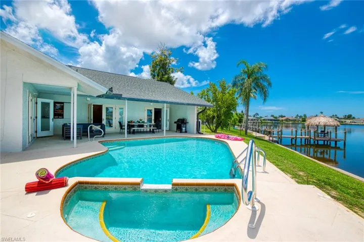 5004 Sw 5th Pl, Cape Coral, Florida 33914