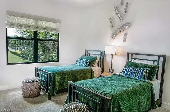 2935 Coco Lakes Dr, Naples, Florida 34105