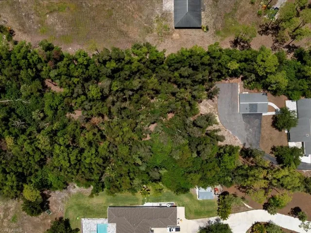 6800  Bottlebrush  LN, Naples, FL 34109