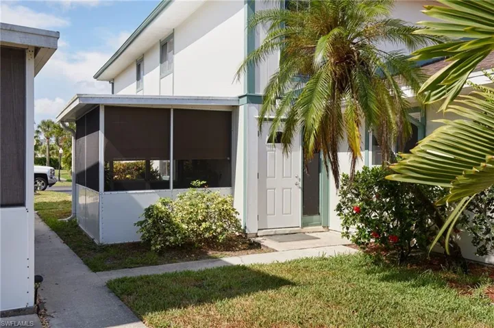 3297  Royal Canadian  TRCE, Fort Myers, FL 33907