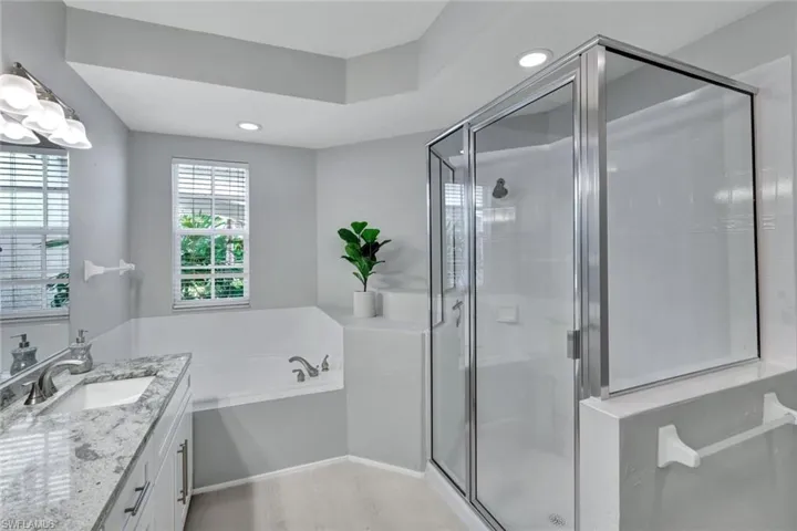 En-Suite Master bathroom