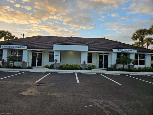 5286  Golden Gate  PKWY, Naples, FL 34116