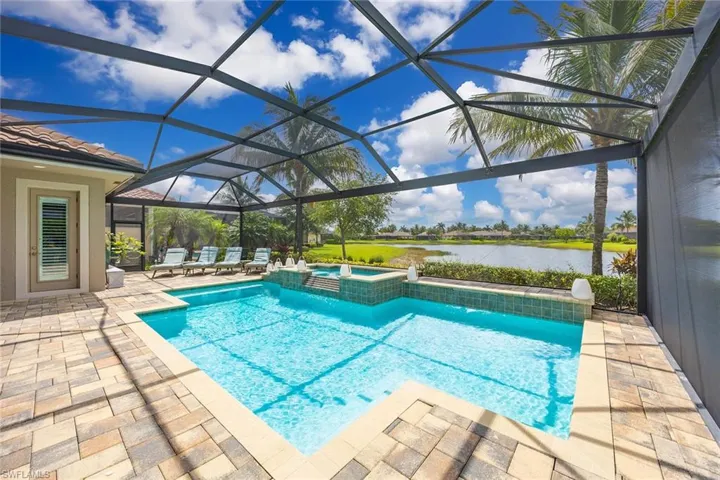 9446 Lagomar Ct, Naples, Florida 34114