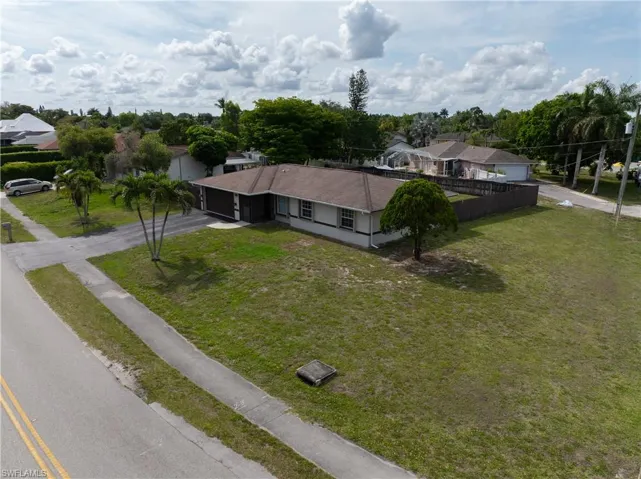 4960  20th SW PL, Naples, FL 34116