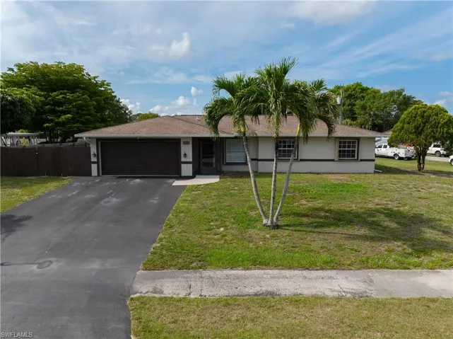 4960  20th SW PL, Naples, FL 34116