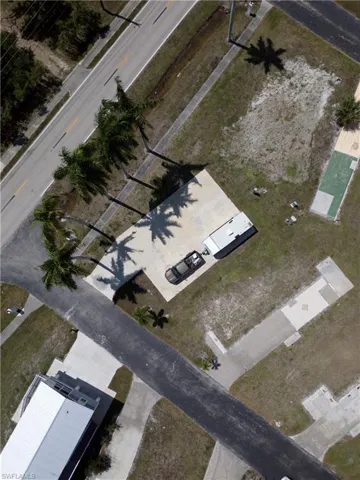 106 Maple Ln, Fort Myers, Florida 33908