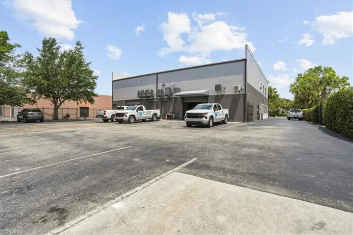 2224 Trade Center Way, Naples, Florida 34109