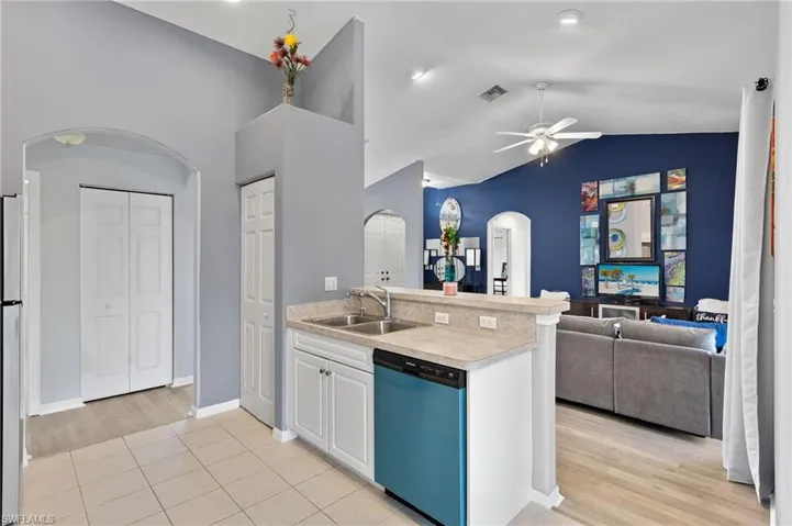 1128 Craft ST E, LEHIGH ACRES FL 33974