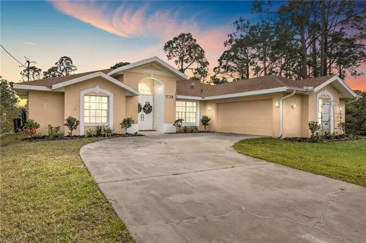 1128 Craft ST E, LEHIGH ACRES FL 33974