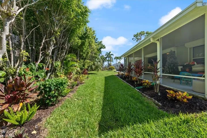 5485 Whitten Dr, Naples, Florida 34104