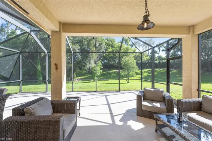 1262 Barrigona Ct, Naples, Florida 34119