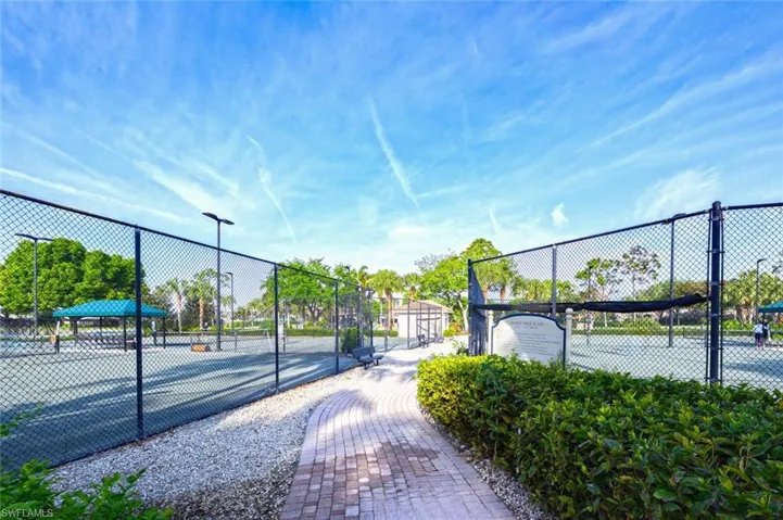 1262 Barrigona Ct, Naples, Florida 34119