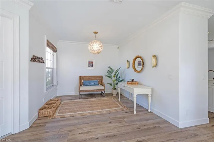 1262 Barrigona Ct, Naples, Florida 34119