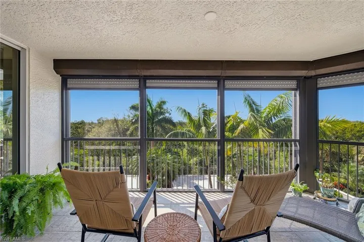 7225  Pelican Bay  BLVD, Naples, FL 34108