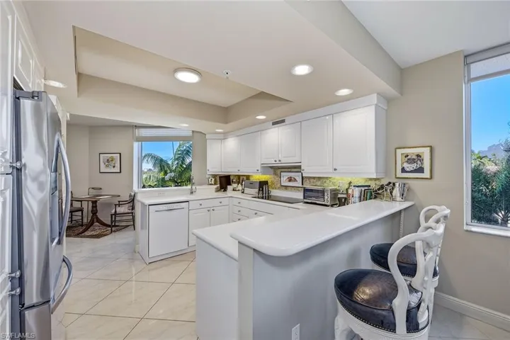 7225  Pelican Bay  BLVD, Naples, FL 34108