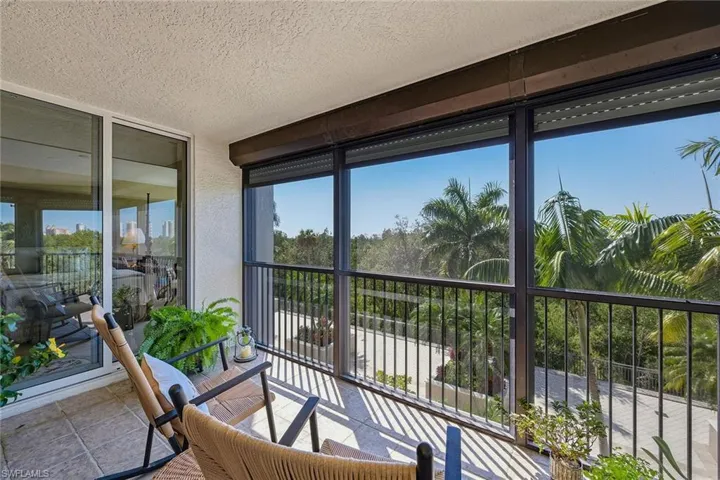 7225  Pelican Bay  BLVD, Naples, FL 34108