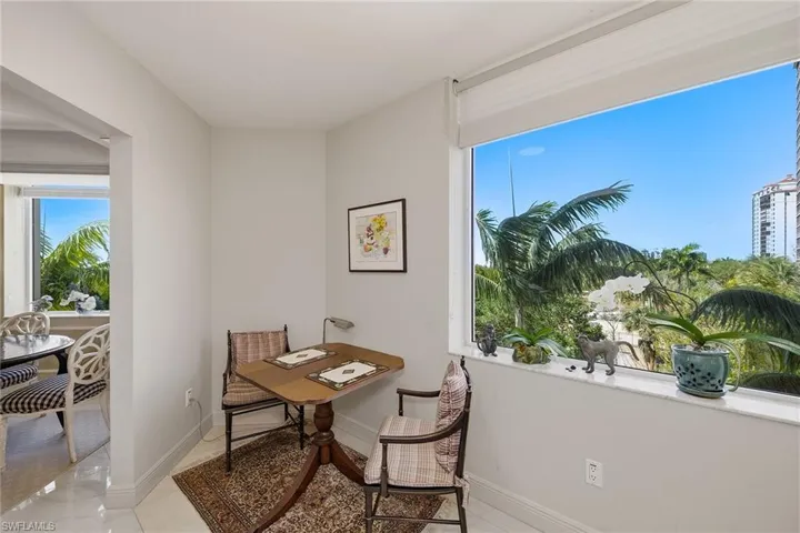 7225  Pelican Bay  BLVD, Naples, FL 34108