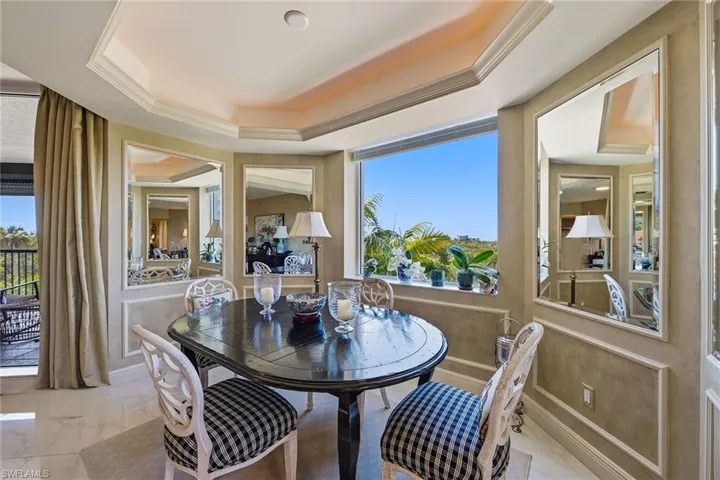 7225  Pelican Bay  BLVD, Naples, FL 34108