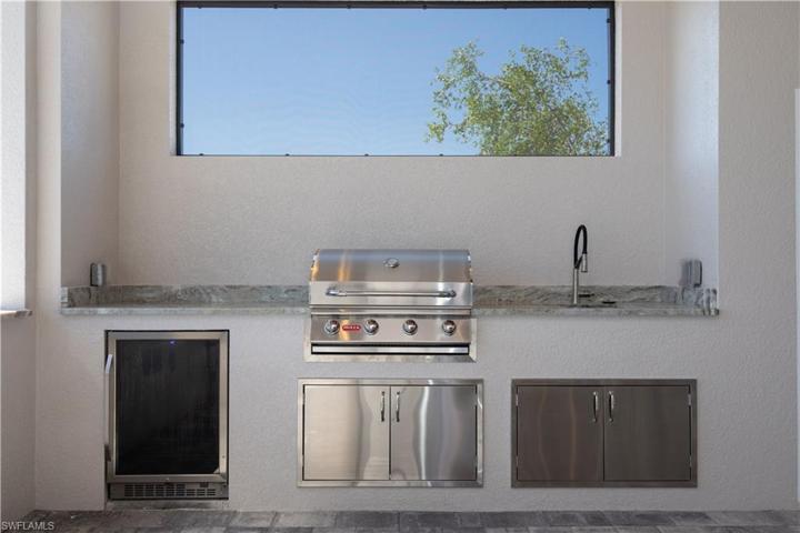 Outdoor kitchen