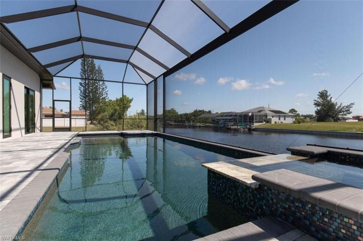 Oversize pool