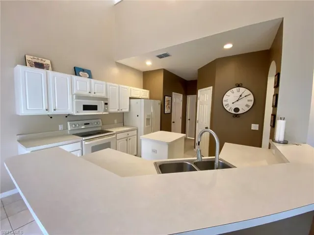74 Burnt Pine Dr, Naples, Florida 34119