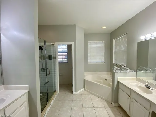 74 Burnt Pine Dr, Naples, Florida 34119