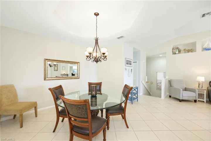 7828 Gardner Dr # 202, Naples, Florida 34109