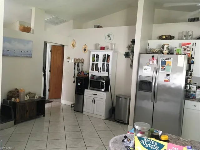 1202 Se 21st Ln, Cape Coral, Florida 33990