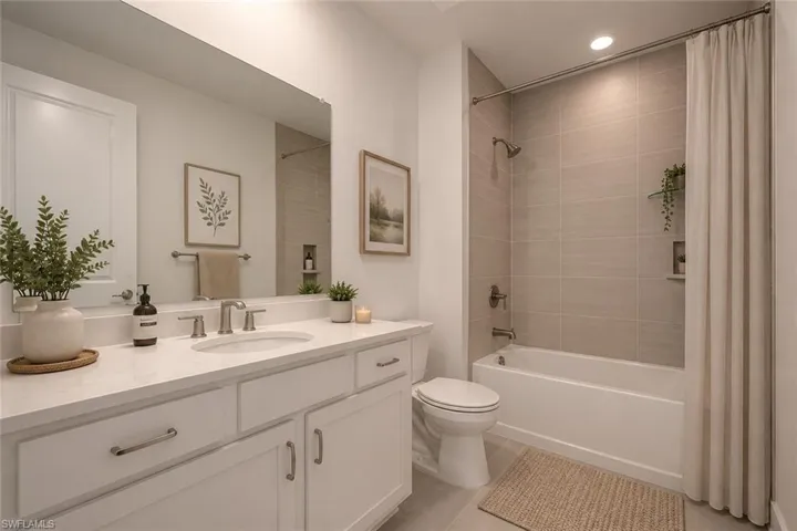 Guest Bathroom | Virtual Staging