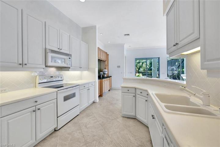 24753  Hollybrier  LN, Bonita Springs, FL 34134