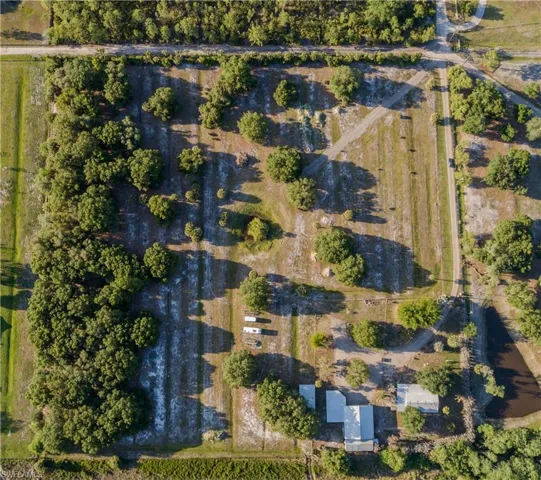 3880 Packinghouse Rd, Alva FL 33920