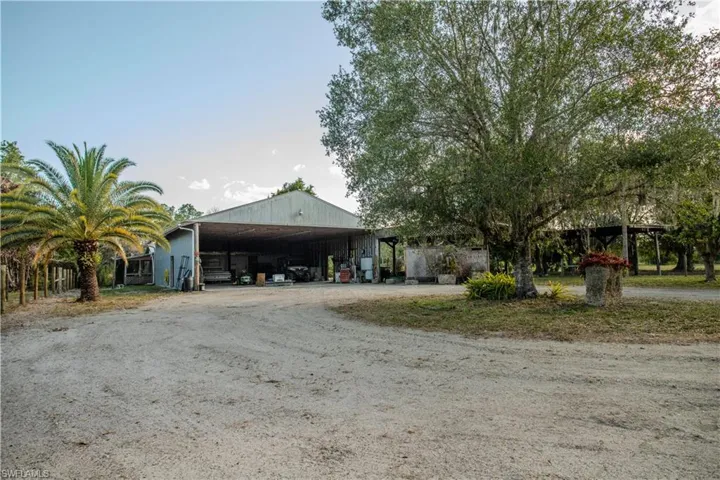 3880 Packinghouse Rd, Alva FL 33920