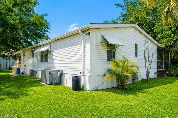 3880 Packinghouse Rd, Alva FL 33920