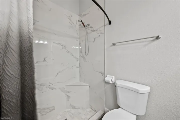 3540  Avion Woods  CT, Naples, FL 34104